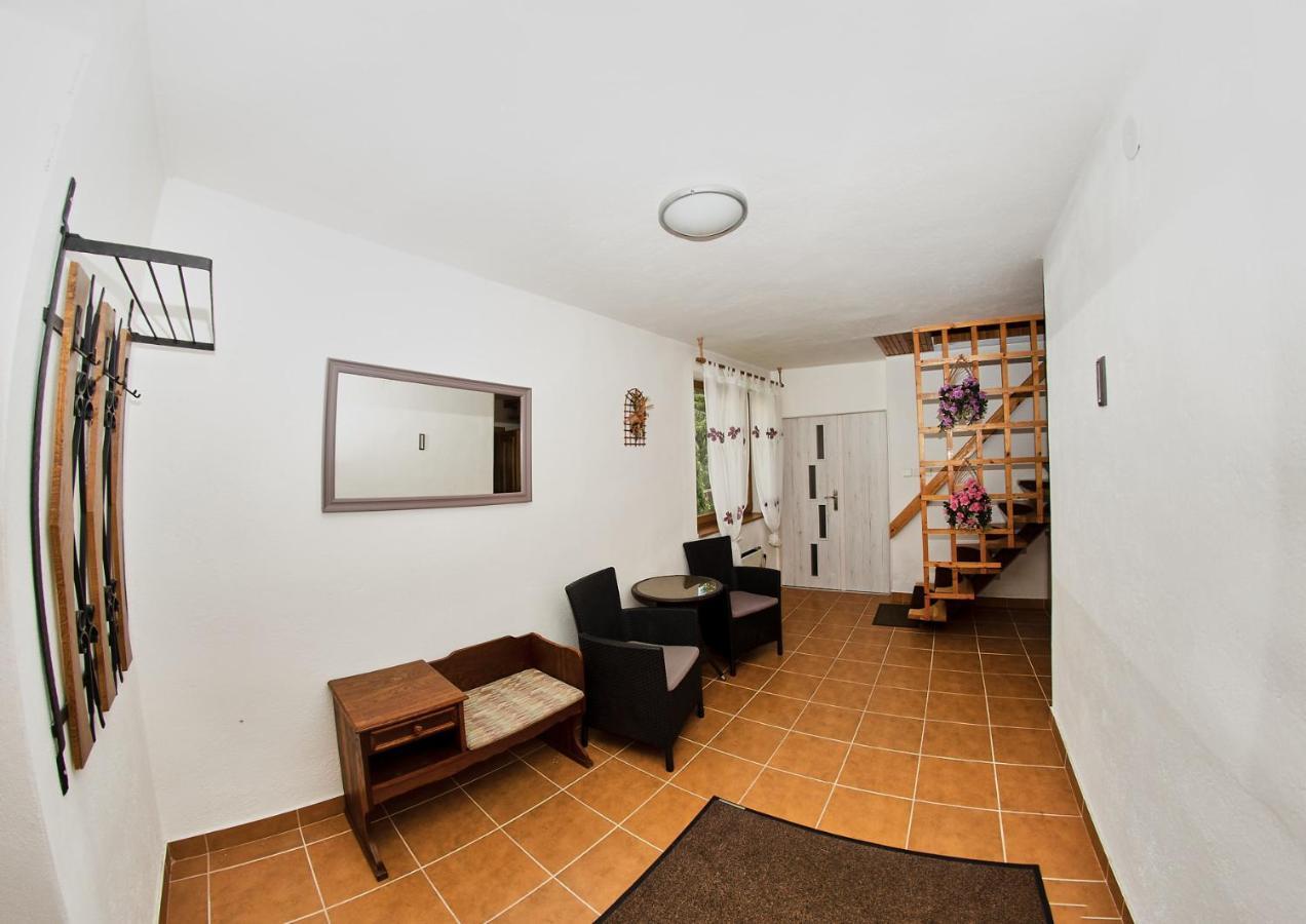 Apartmany Pod Tatrami Vázsec Kültér fotó