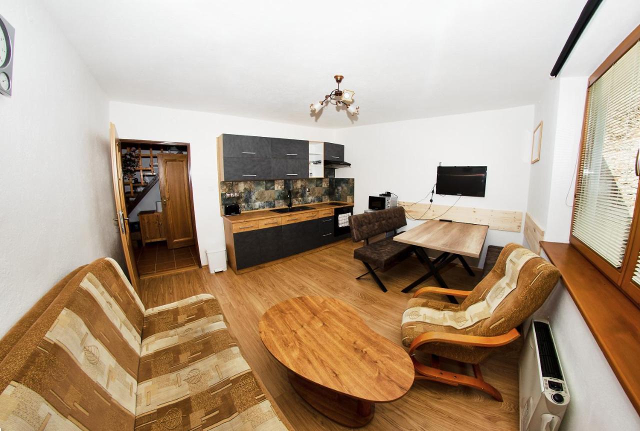 Apartmany Pod Tatrami Vázsec Kültér fotó